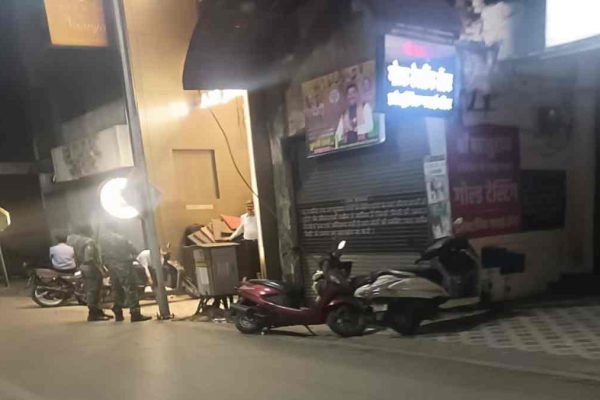 डोमिनोज में RPF का छापा, 5 स्टॉफ संदिग्ध मिले