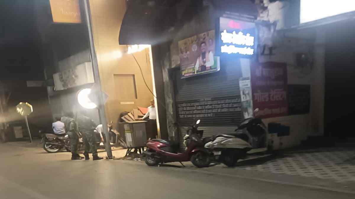 डोमिनोज में RPF का छापा, 5 स्टॉफ संदिग्ध मिले