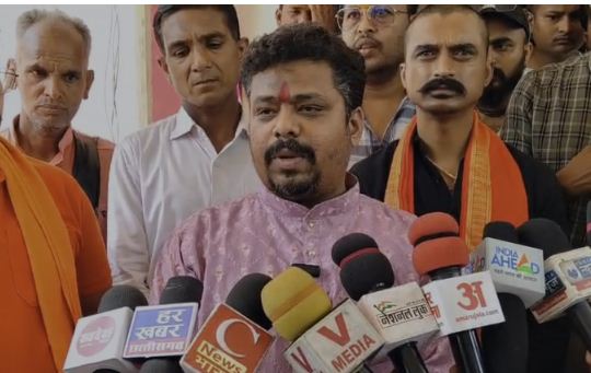 डॉ. प्रेमासाई महाराज को व्हाट्सएप पर जान से मारने की धमकी, पुलिस से मांगी सुरक्षा